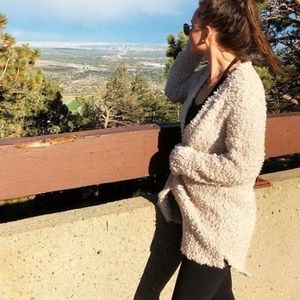 Hollister warm fuzzy oatmeal cardigan